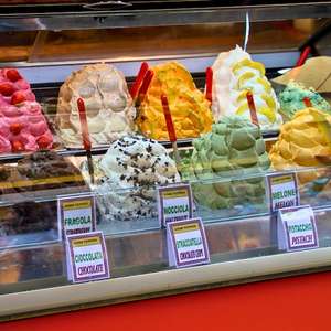 Scopri Firenze con i tour hop-on hop-off – Visita su misura nel 2025 Esplora Firenze al tuo ritmo con i tour hop-on hop-off – Vista panoramica, audio guide e fermate illimitate nel 2025